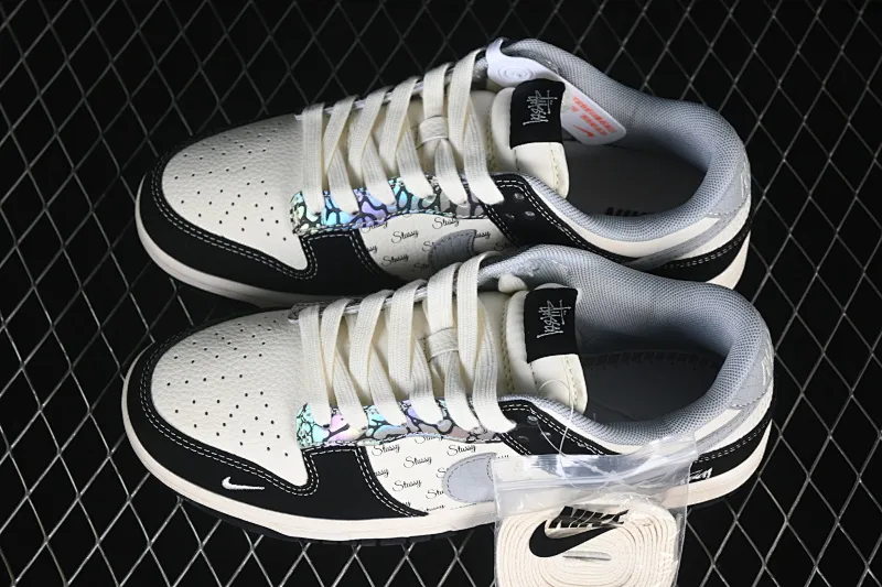 All categories Nk SB Dunk Series Nk SB Dunk Low High-end customized low-top sneakers Nike SB Dunk Low Stusi co-branded high-end customized low-top casual sneakers XS6089-635